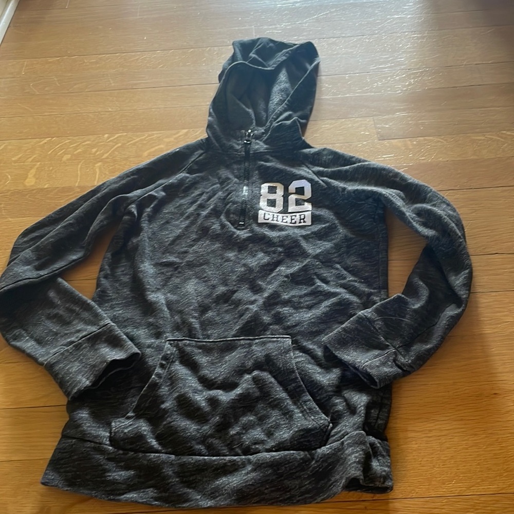 A black sweatshirt with the number 82 with cheer and really good condition
